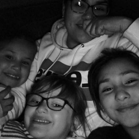 Meet your Posher, Renee - Picture 1 of 1